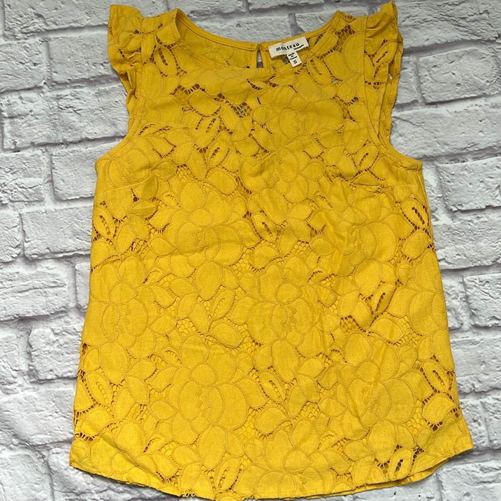 Monteau Los Angeles yellow eyelet top